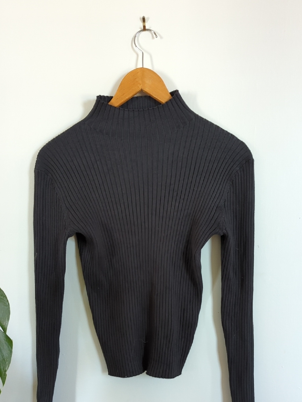 Truth by Republic Women's Black Ribbed Mock Neck Sweater